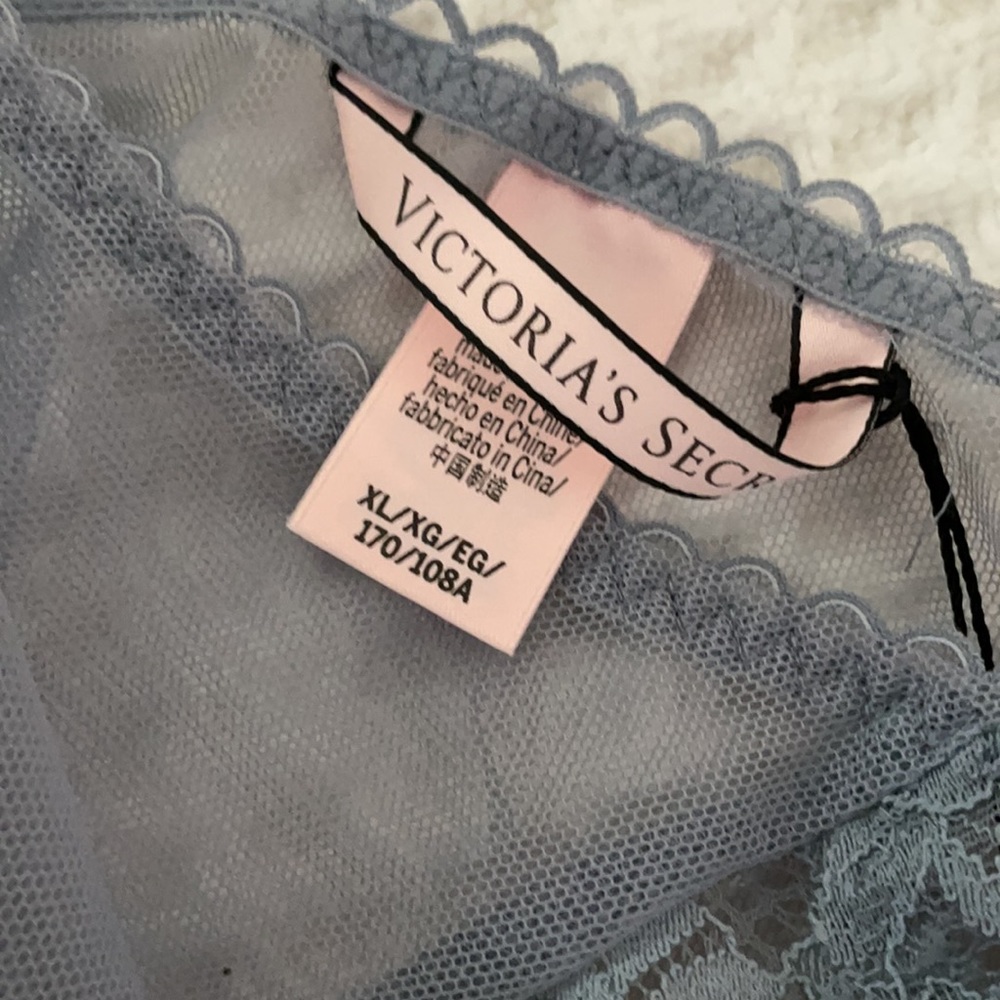 Lingerie - Picture 4 of 7